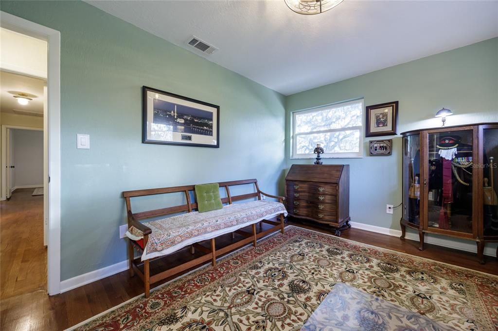 For Sale: $799,000 (5 beds, 3 baths, 3437 Square Feet)