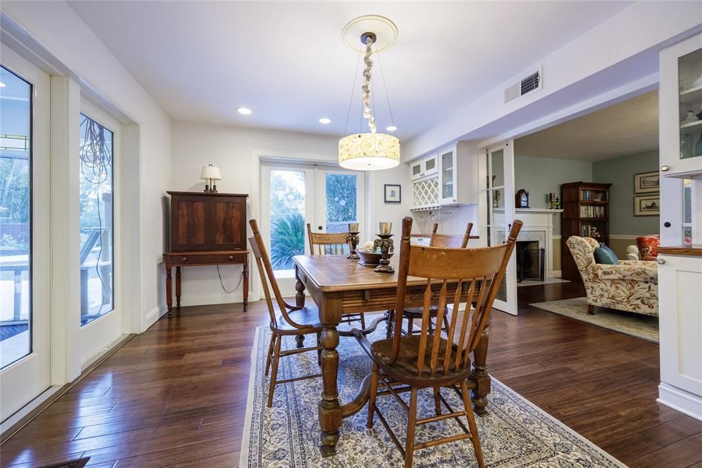 For Sale: $799,000 (5 beds, 3 baths, 3437 Square Feet)