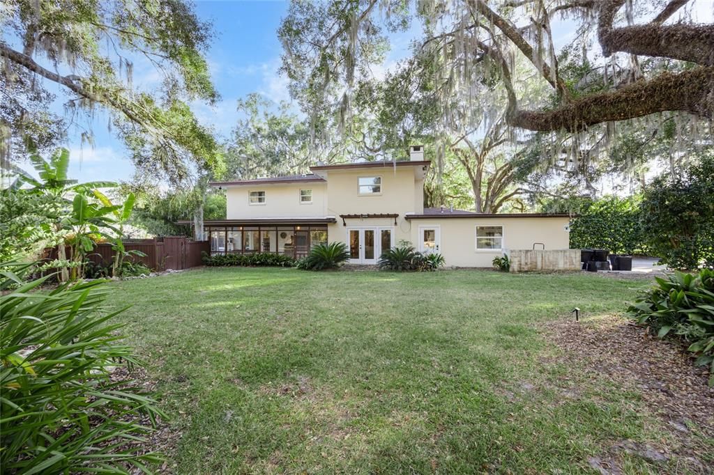 For Sale: $799,000 (5 beds, 3 baths, 3437 Square Feet)