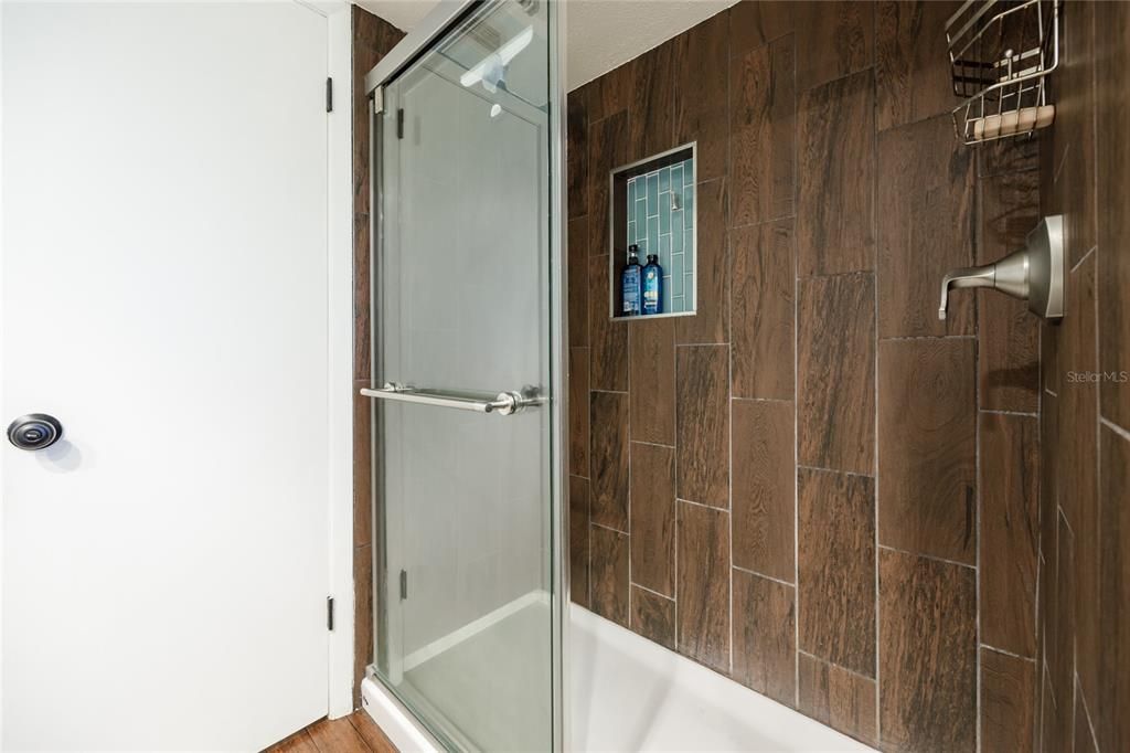 For Sale: $799,000 (5 beds, 3 baths, 3437 Square Feet)