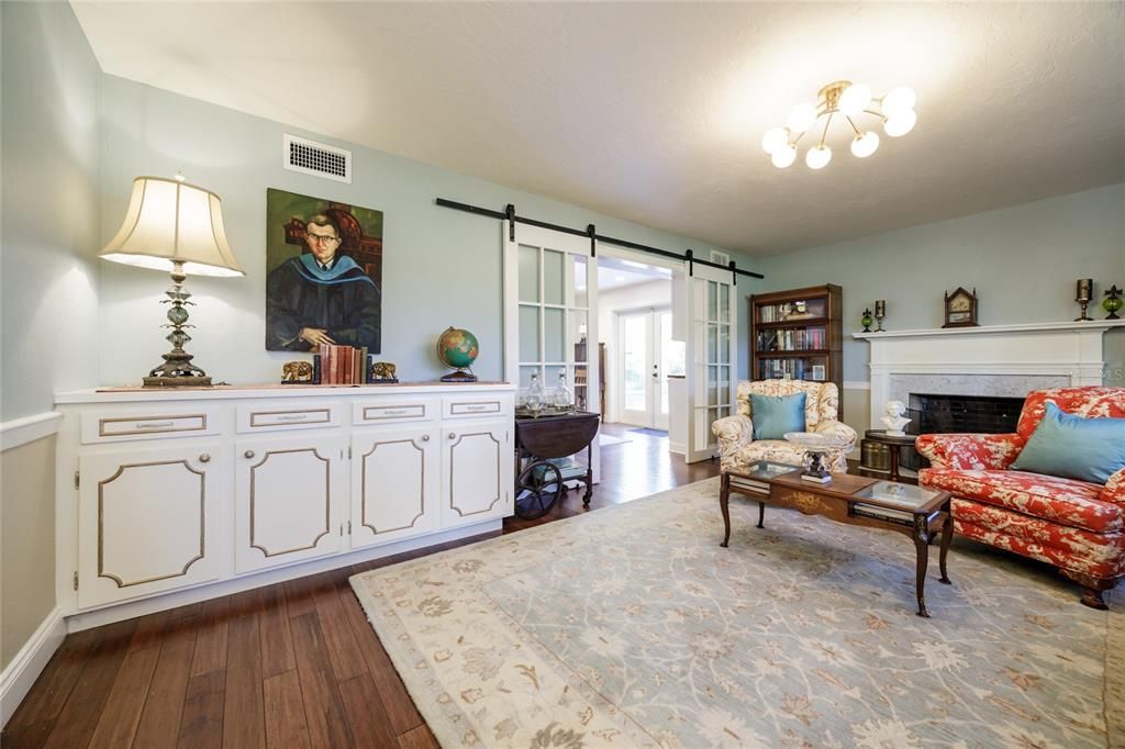 For Sale: $799,000 (5 beds, 3 baths, 3437 Square Feet)