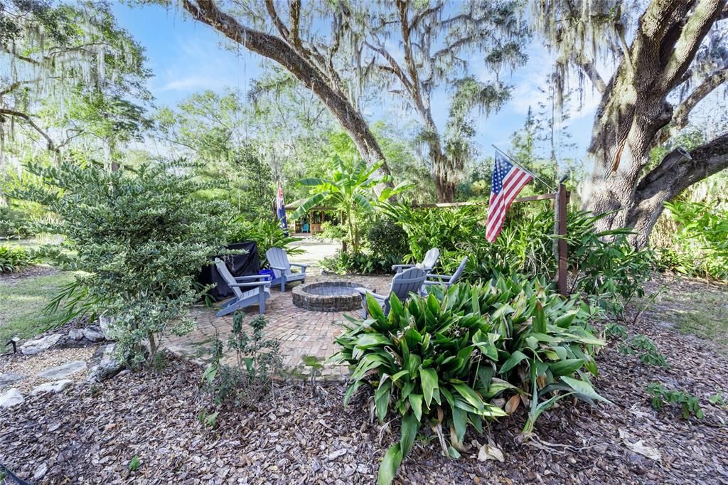 For Sale: $799,000 (5 beds, 3 baths, 3437 Square Feet)