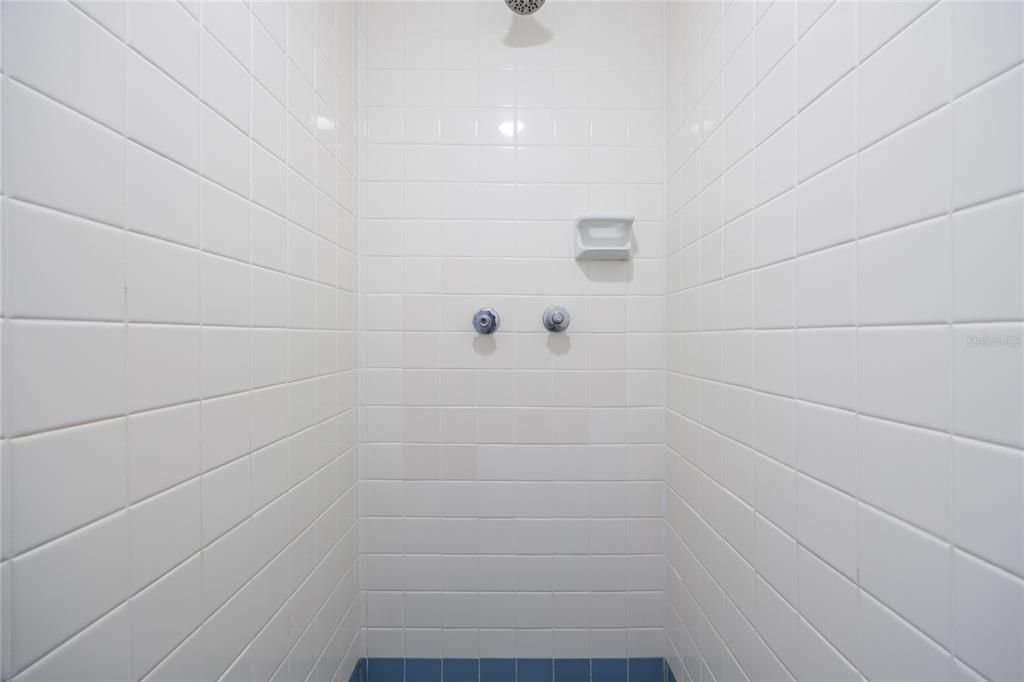 For Sale: $799,000 (5 beds, 3 baths, 3437 Square Feet)