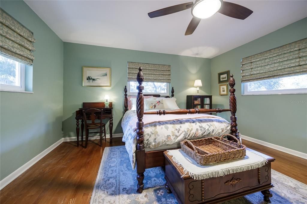 For Sale: $799,000 (5 beds, 3 baths, 3437 Square Feet)