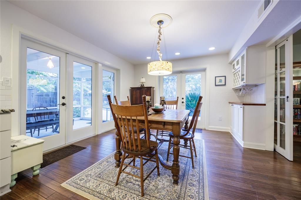 For Sale: $799,000 (5 beds, 3 baths, 3437 Square Feet)