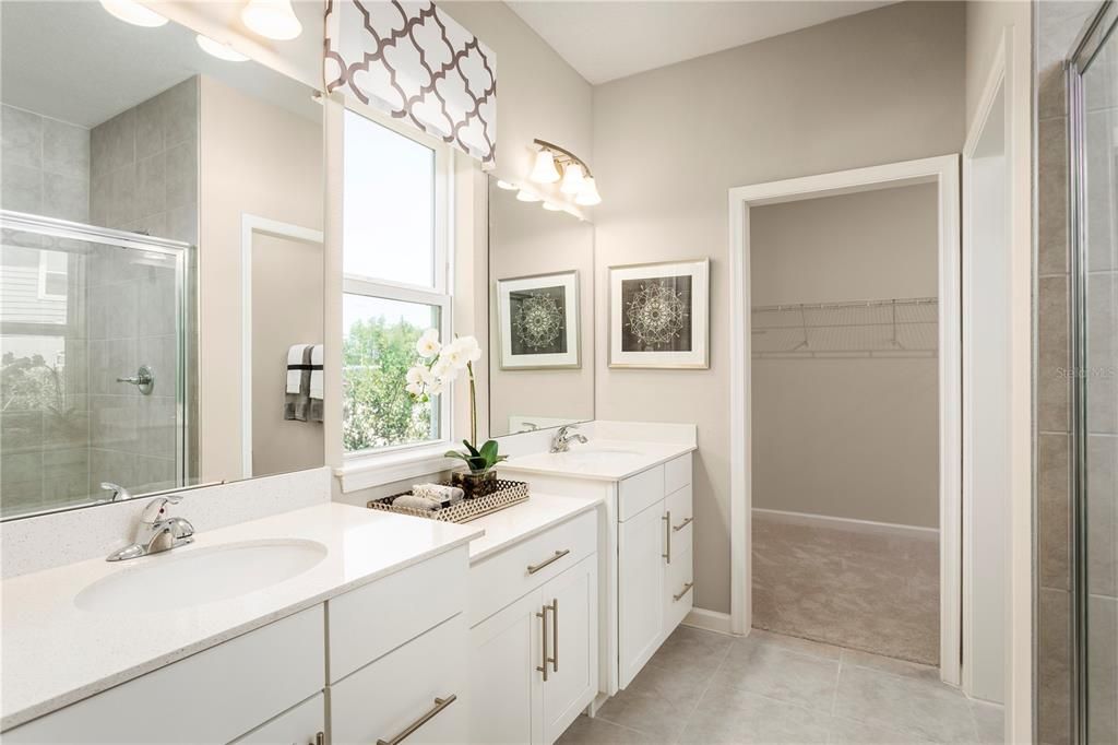 合同活跃: $489,850 (3 贝兹, 2 浴室, 2384 平方英尺)