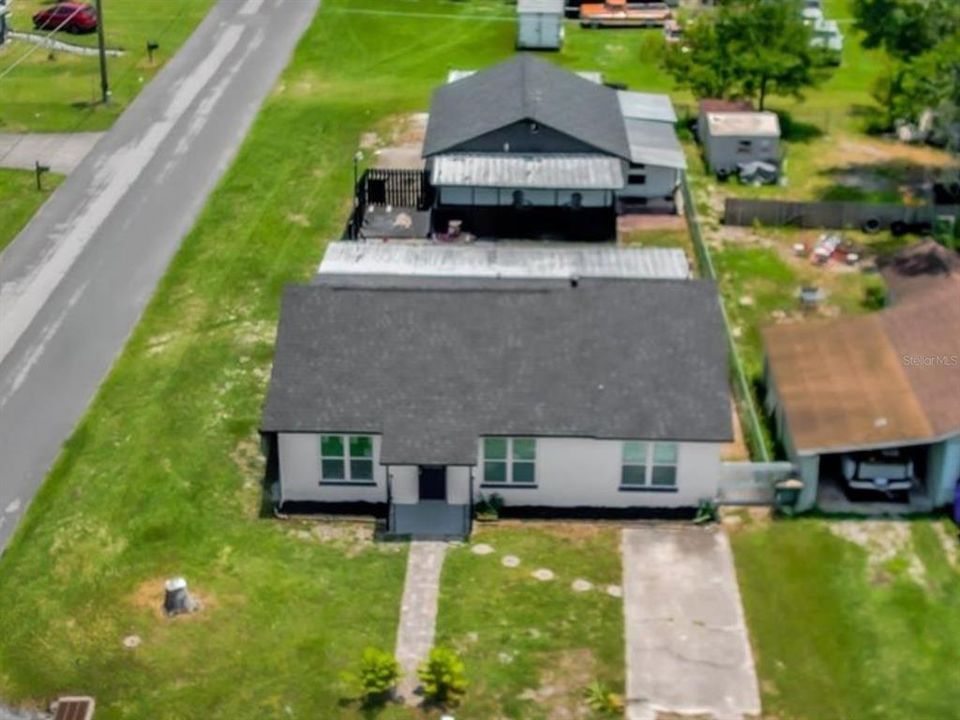 Recently Sold: $350,000 (3 beds, 2 baths, 1254 Square Feet)