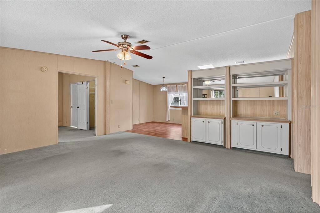 En Venta: $159,900 (3 camas, 2 baños, 1344 Pies cuadrados)