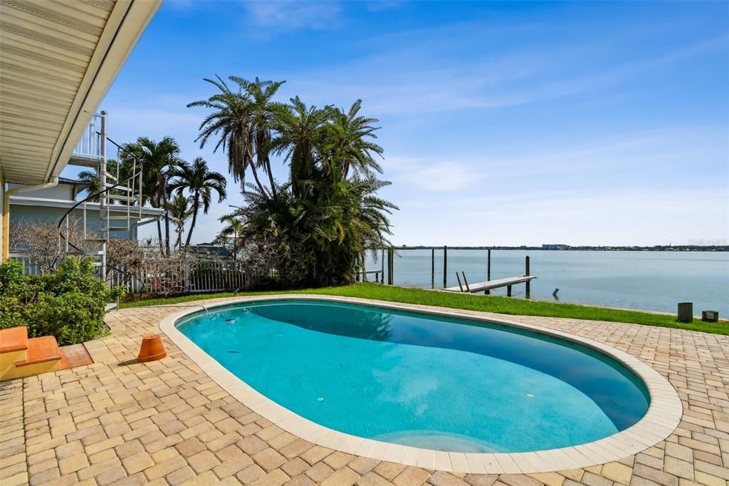 На продажу: $1,950,000 (5 спален, 4 ванн, 4138 Квадратных фут)