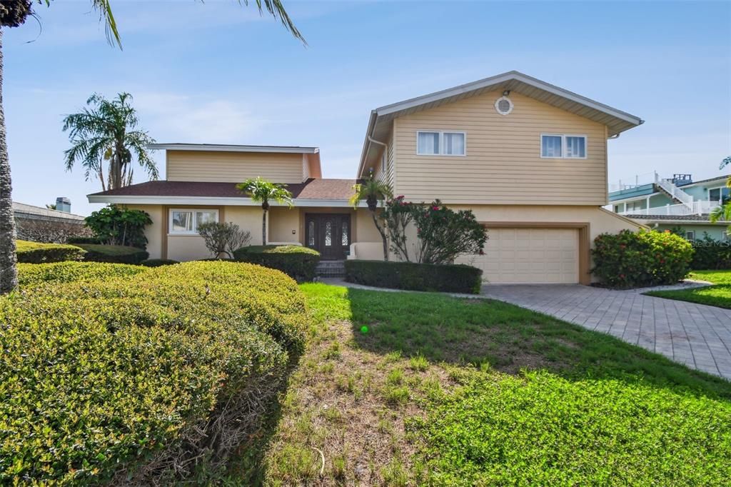 На продажу: $1,950,000 (5 спален, 4 ванн, 4138 Квадратных фут)