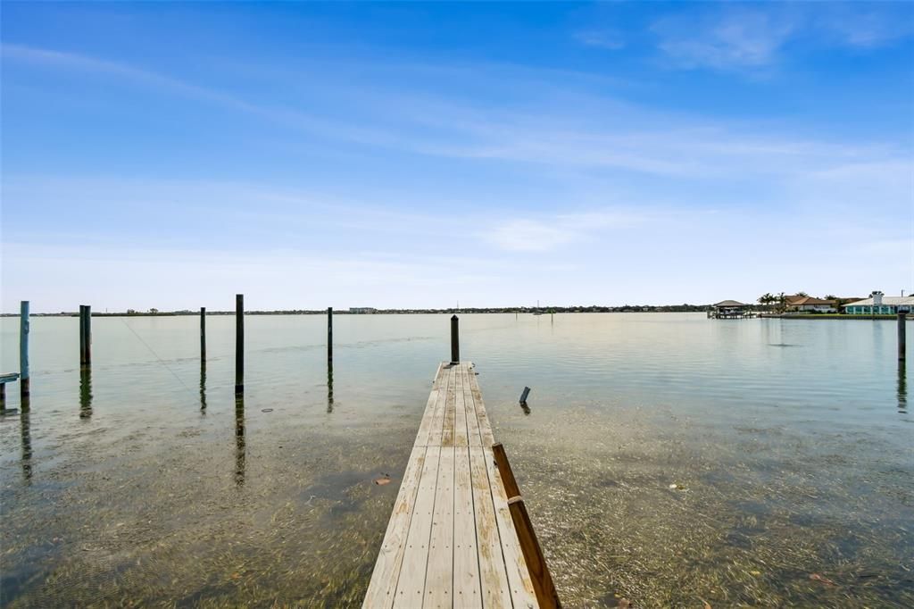 На продажу: $1,950,000 (5 спален, 4 ванн, 4138 Квадратных фут)