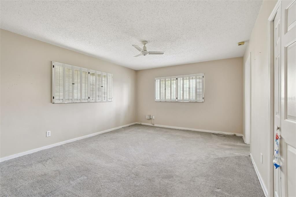 На продажу: $1,950,000 (5 спален, 4 ванн, 4138 Квадратных фут)