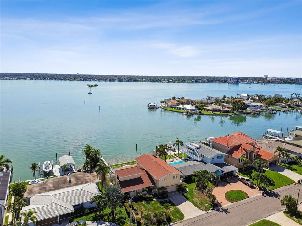 На продажу: $1,950,000 (5 спален, 4 ванн, 4138 Квадратных фут)