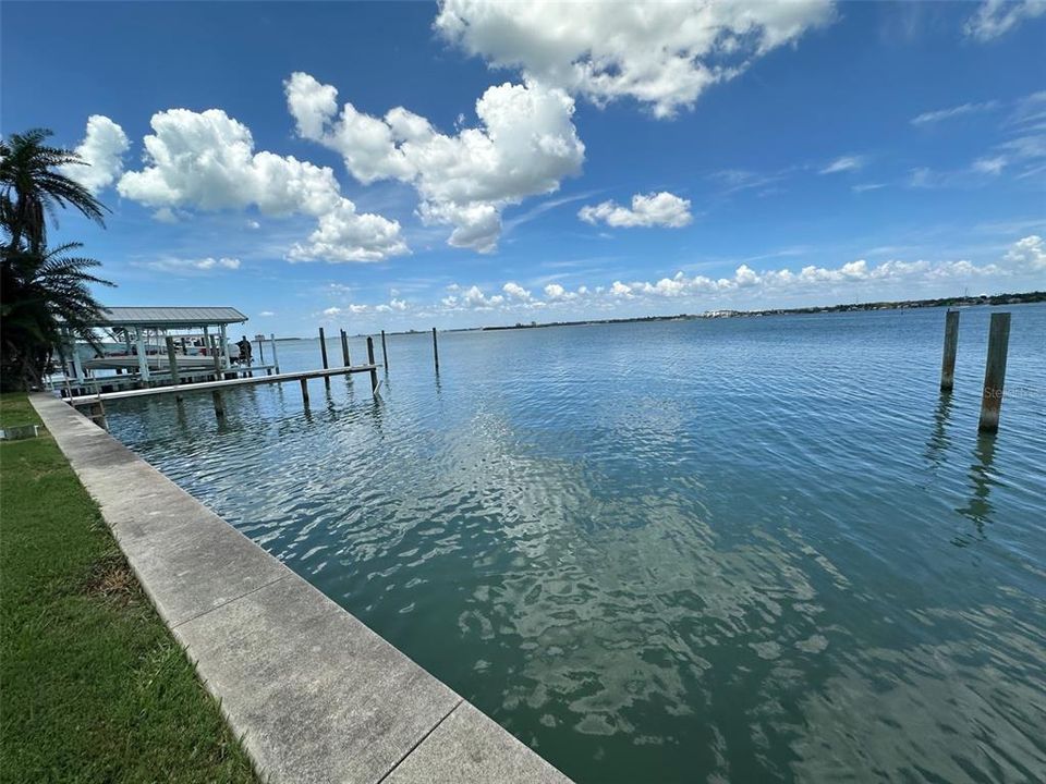 На продажу: $1,950,000 (5 спален, 4 ванн, 4138 Квадратных фут)