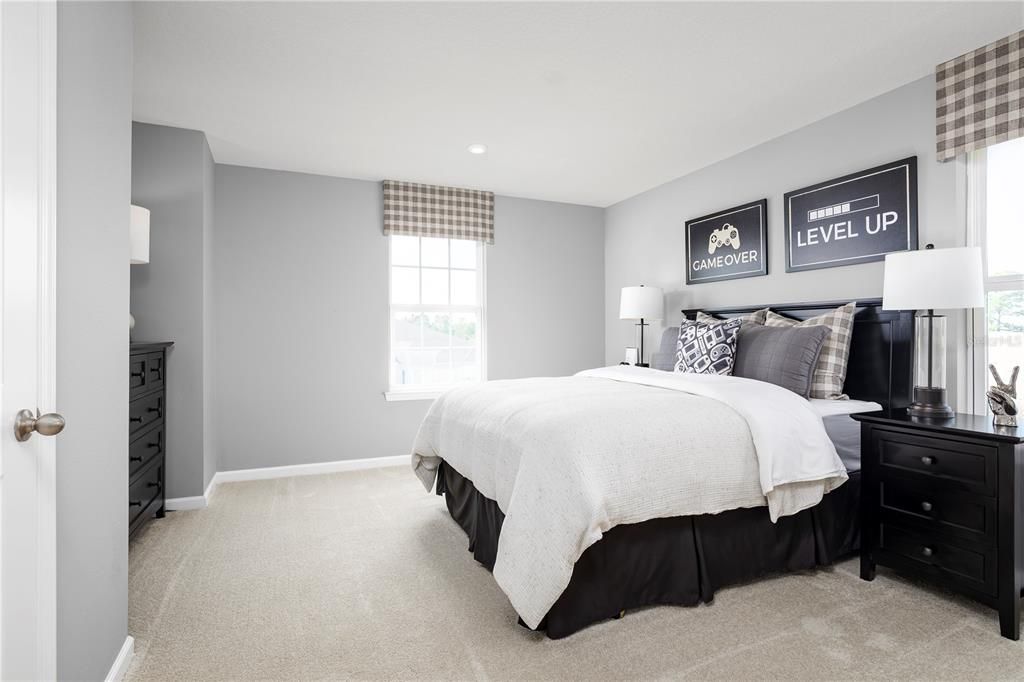 En Venta: $468,990 (4 camas, 3 baños, 3287 Pies cuadrados)