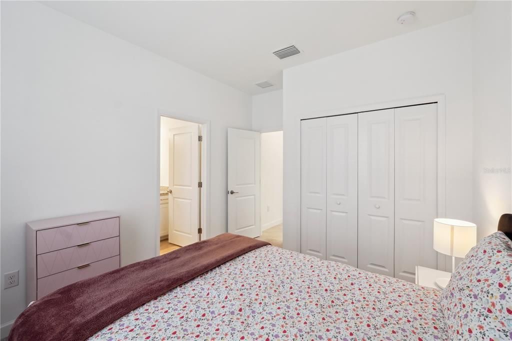 Active With Contract: $450,000 (3 beds, 3 baths, 2032 Square Feet)