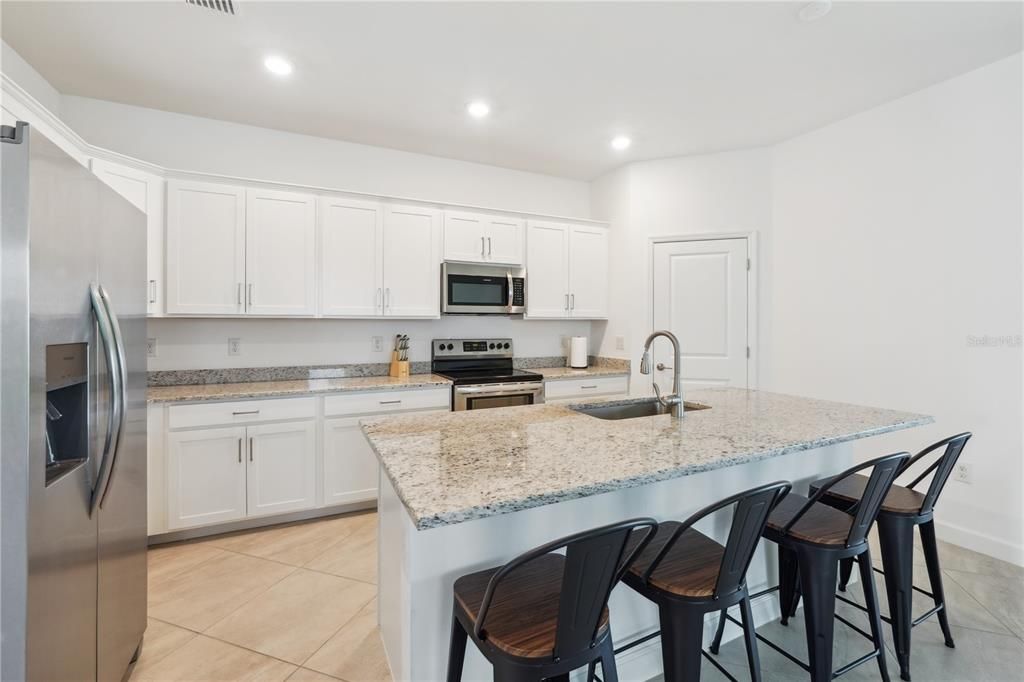 Active With Contract: $450,000 (3 beds, 3 baths, 2032 Square Feet)