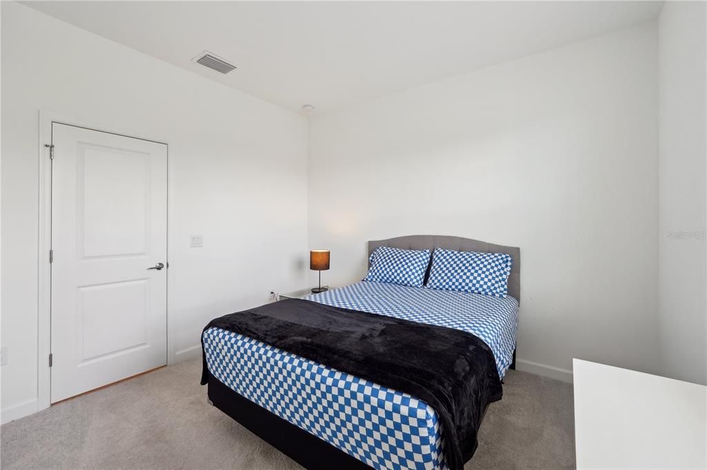 Active With Contract: $450,000 (3 beds, 3 baths, 2032 Square Feet)