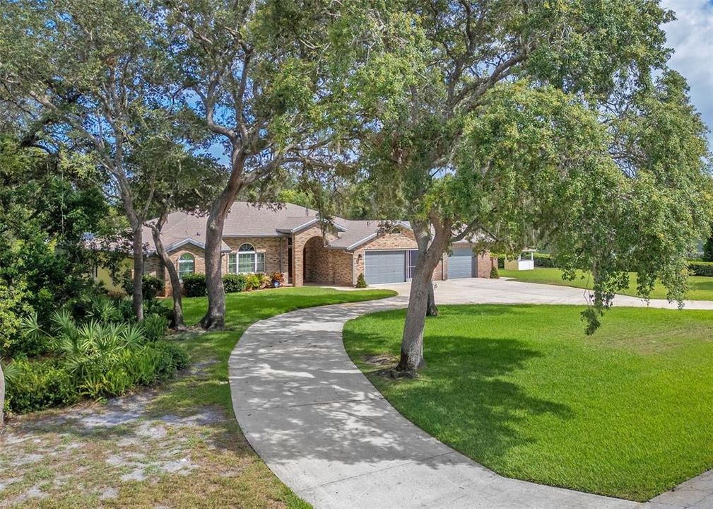 Recently Sold: $500,000 (3 beds, 2 baths, 2254 Square Feet)