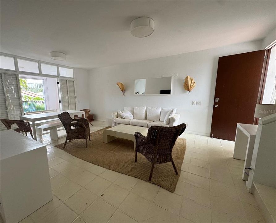 На продажу: $635,000 (3 спален, 3 ванн, 1913 Квадратных фут)