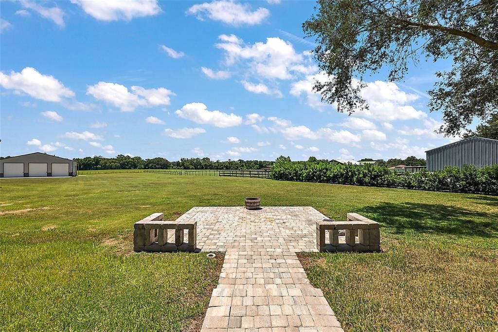 На продажу: $679,000 (3 спален, 2 ванн, 1588 Квадратных фут)