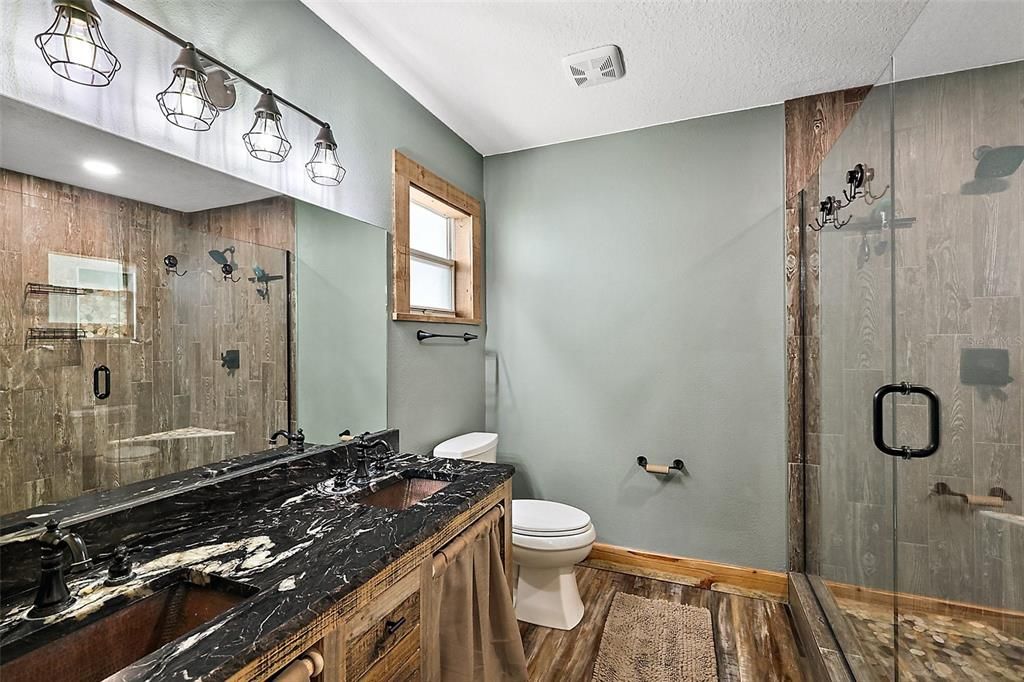 На продажу: $679,000 (3 спален, 2 ванн, 1588 Квадратных фут)