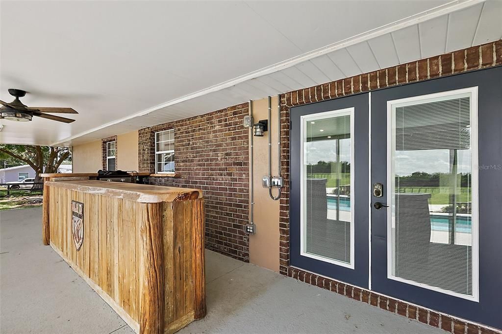 На продажу: $679,000 (3 спален, 2 ванн, 1588 Квадратных фут)