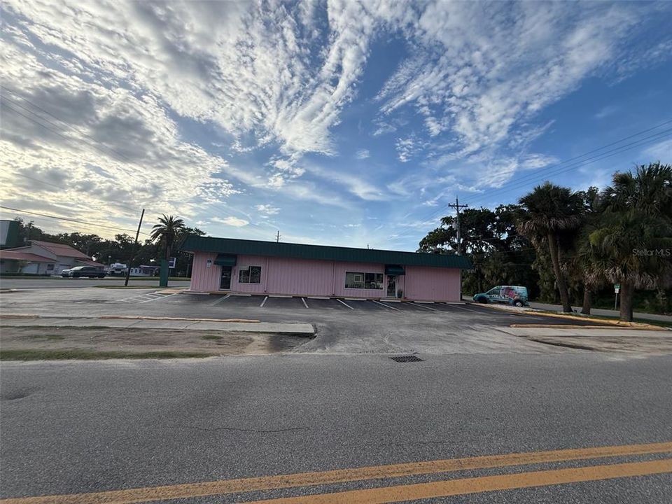 待售: $1,290,000 (0 贝兹, 0 浴室, 3160 平方英尺)