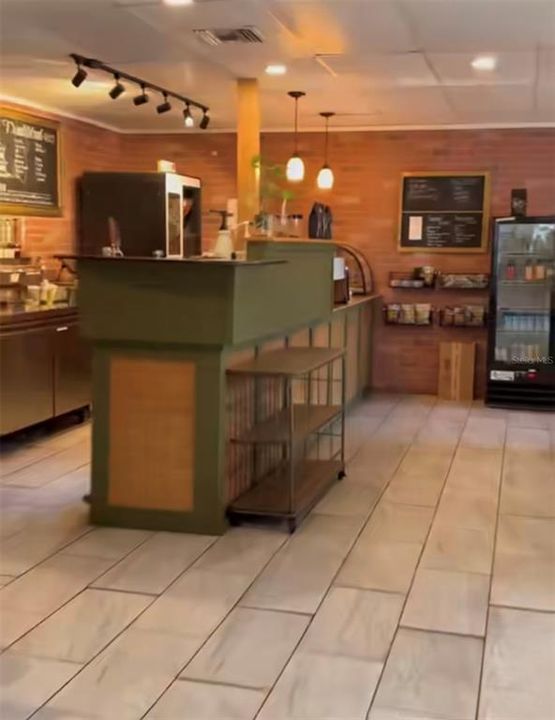 待售: $1,290,000 (0 贝兹, 0 浴室, 3160 平方英尺)