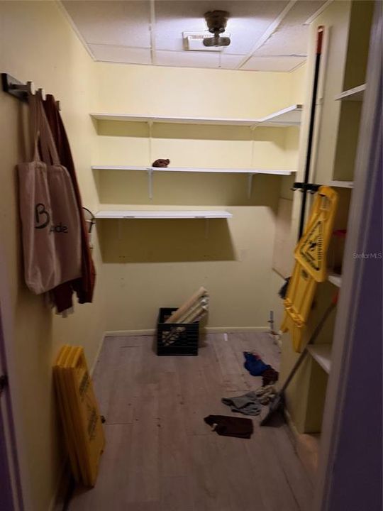 待售: $1,290,000 (0 贝兹, 0 浴室, 3160 平方英尺)