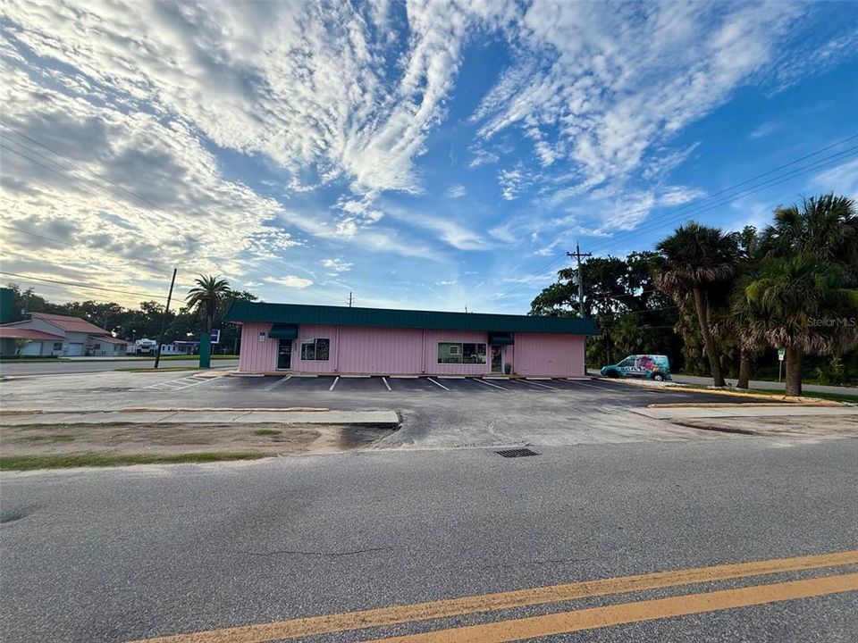 待售: $1,290,000 (0 贝兹, 0 浴室, 3160 平方英尺)