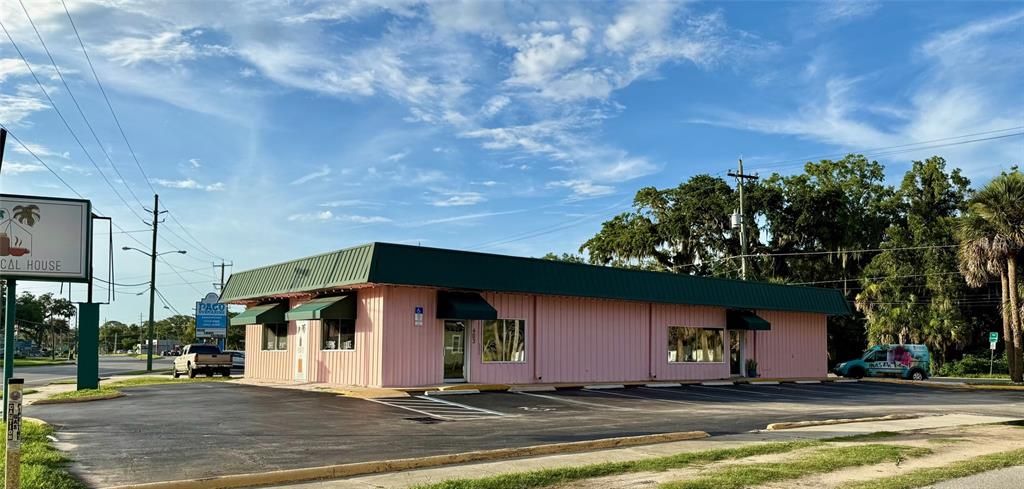 待售: $1,290,000 (0 贝兹, 0 浴室, 3160 平方英尺)