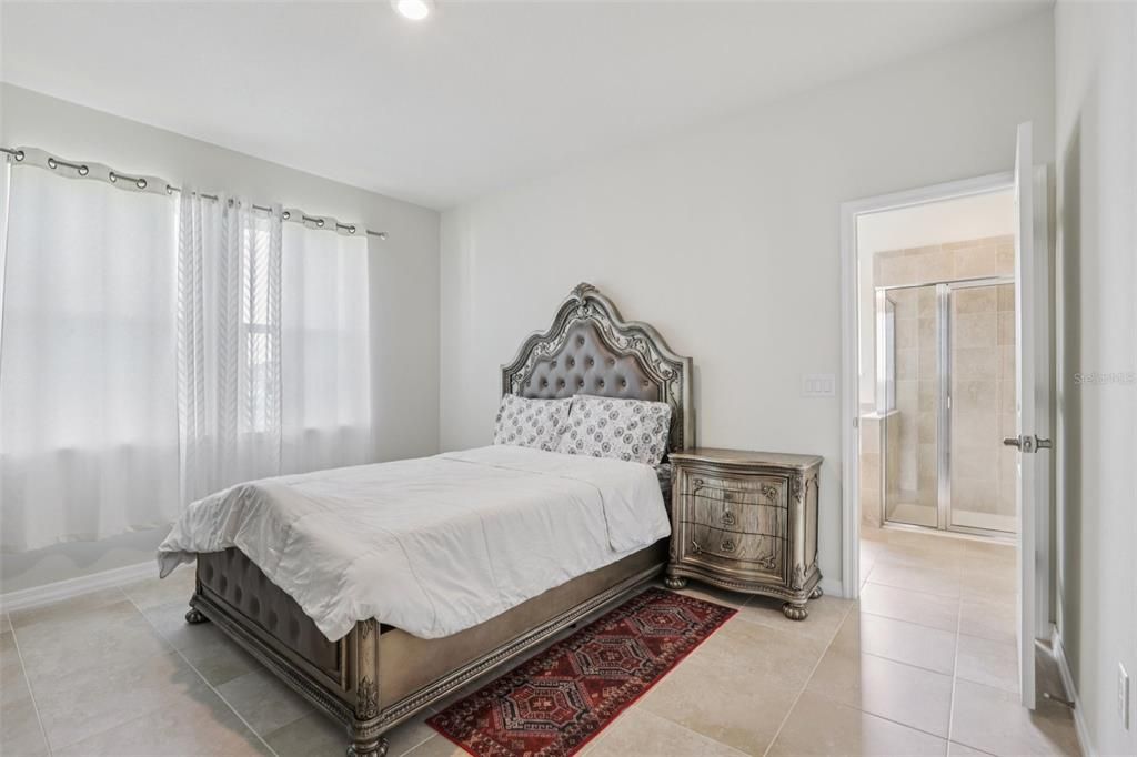 待售: $364,900 (4 贝兹, 2 浴室, 1832 平方英尺)