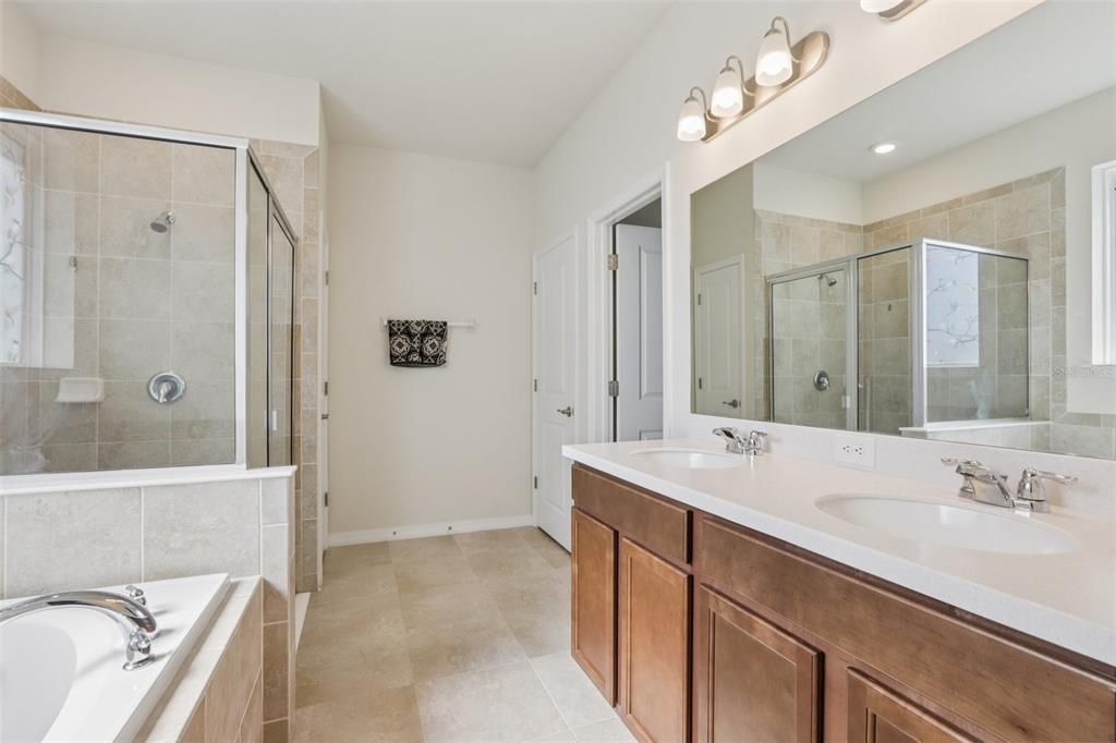 待售: $364,900 (4 贝兹, 2 浴室, 1832 平方英尺)