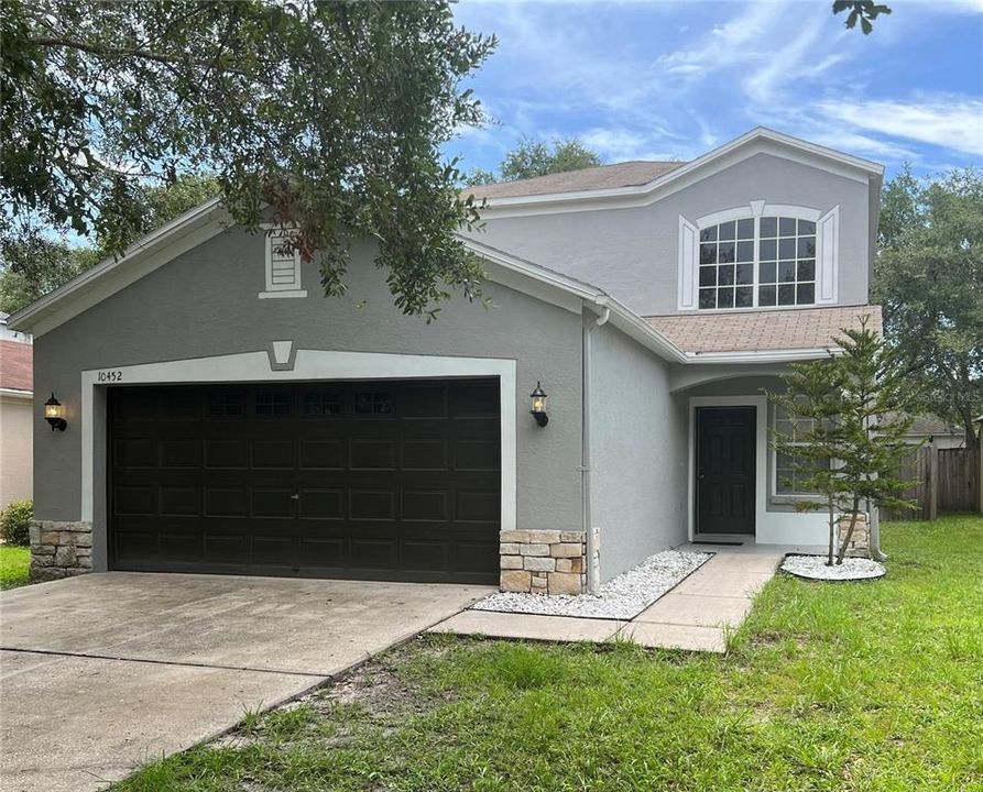 Active With Contract: $2,300 (4 beds, 2 baths, 1754 Square Feet)