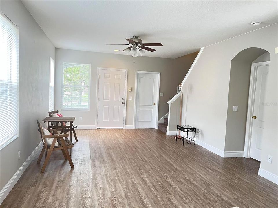 Active With Contract: $2,300 (4 beds, 2 baths, 1754 Square Feet)
