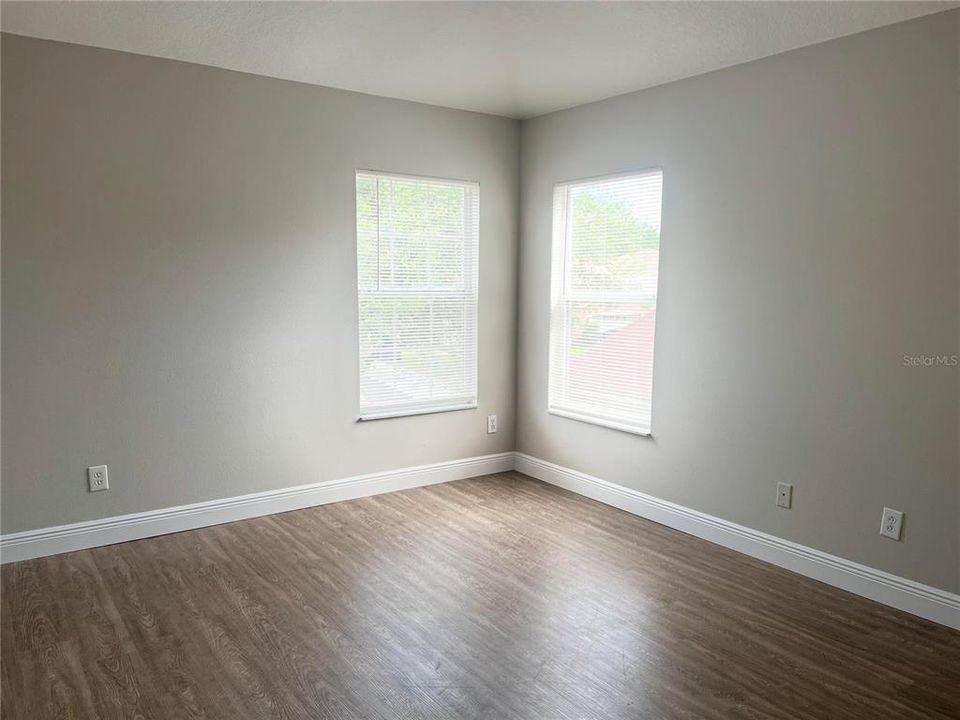 Active With Contract: $2,300 (4 beds, 2 baths, 1754 Square Feet)