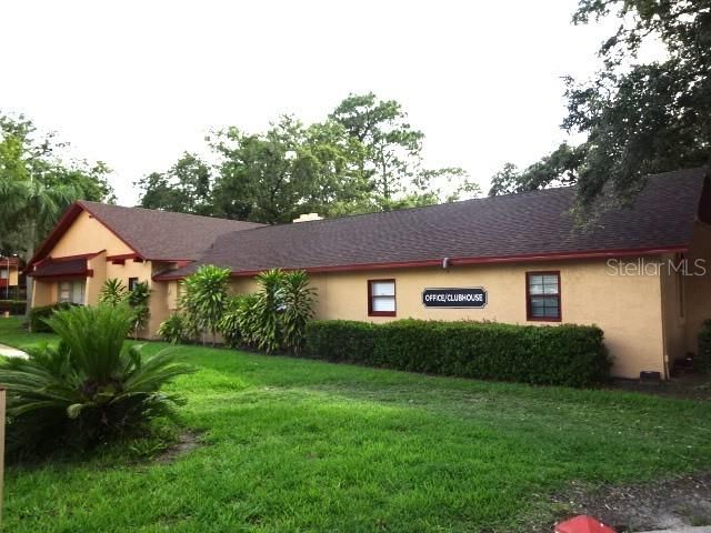For Sale: $110,000 (2 beds, 1 baths, 832 Square Feet)