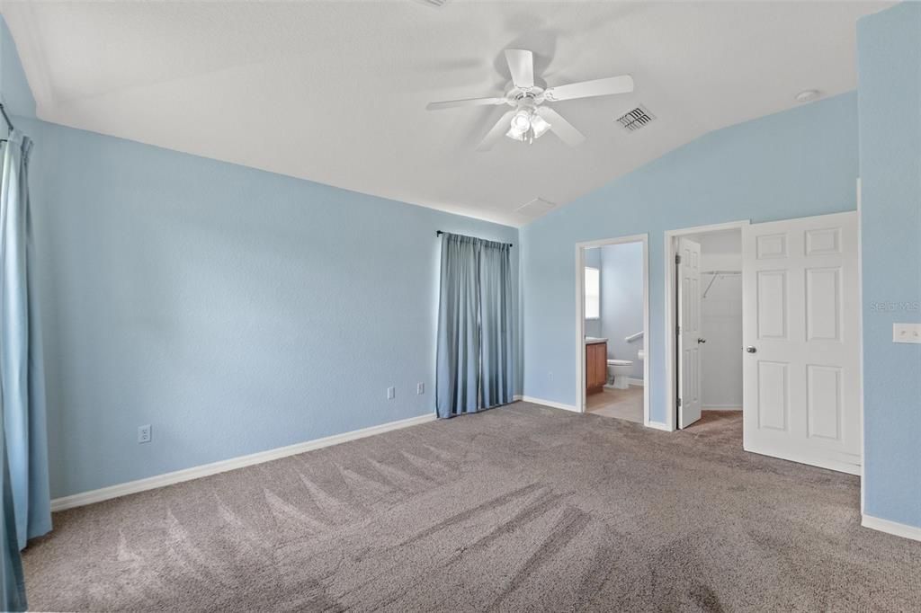 Active With Contract: $299,000 (4 beds, 2 baths, 1860 Square Feet)