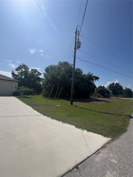 待售: $44,900 (0.19 acres)