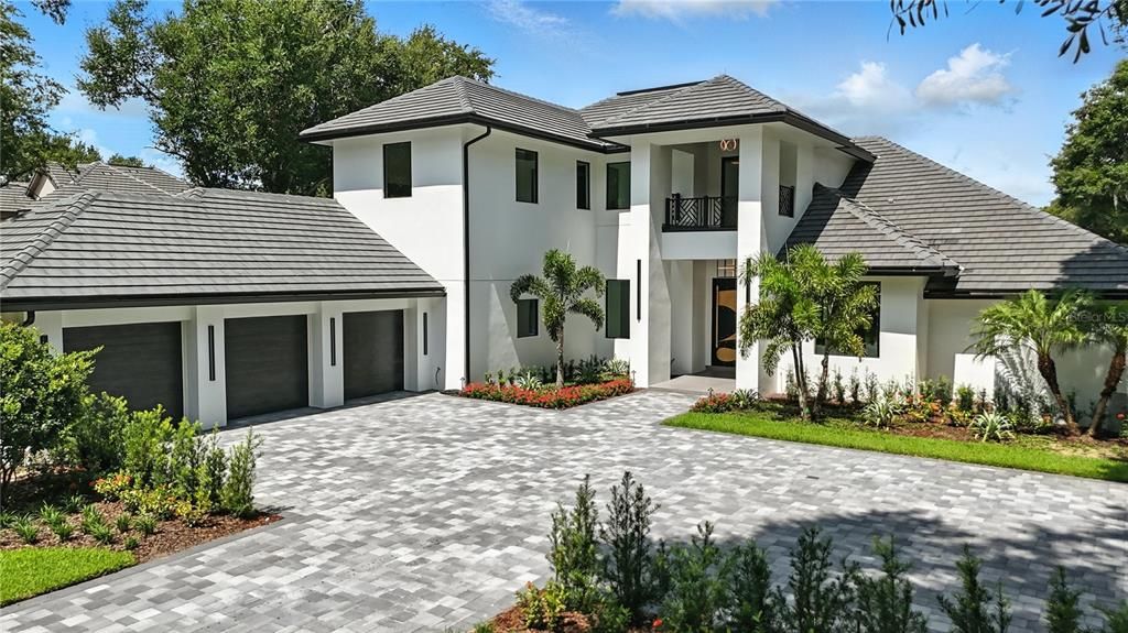 For Sale: $7,995,000 (5 beds, 6 baths, 6937 Square Feet)