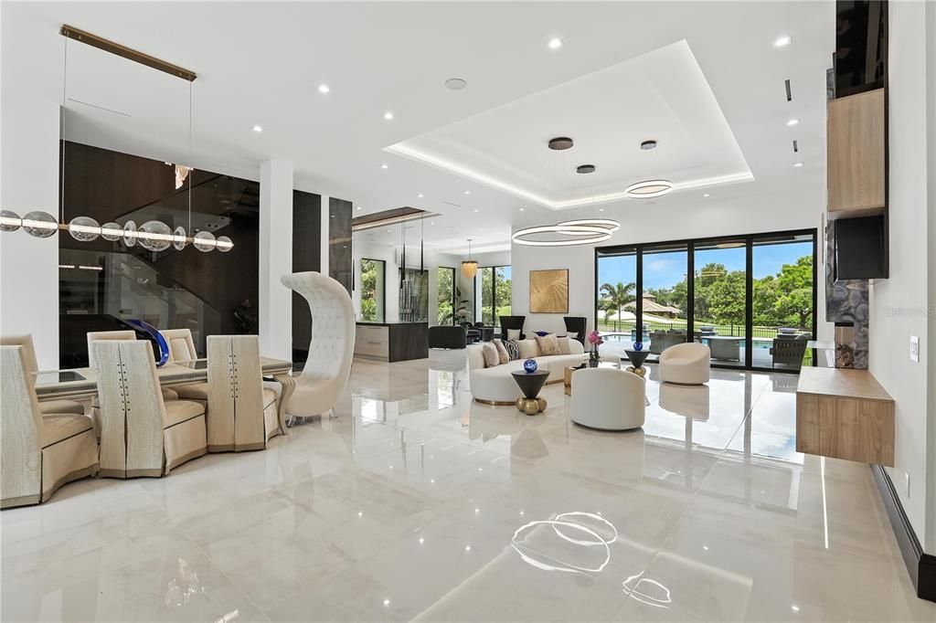 For Sale: $7,995,000 (5 beds, 6 baths, 6937 Square Feet)