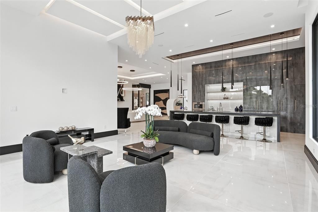 For Sale: $7,995,000 (5 beds, 6 baths, 6937 Square Feet)