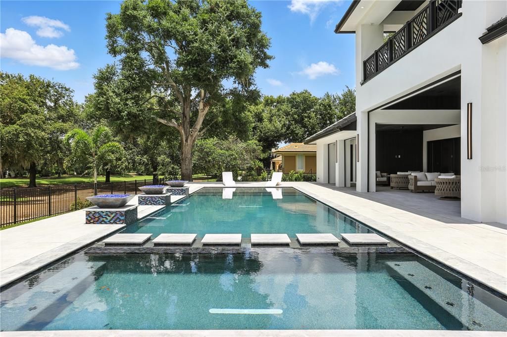 For Sale: $7,995,000 (5 beds, 6 baths, 6937 Square Feet)