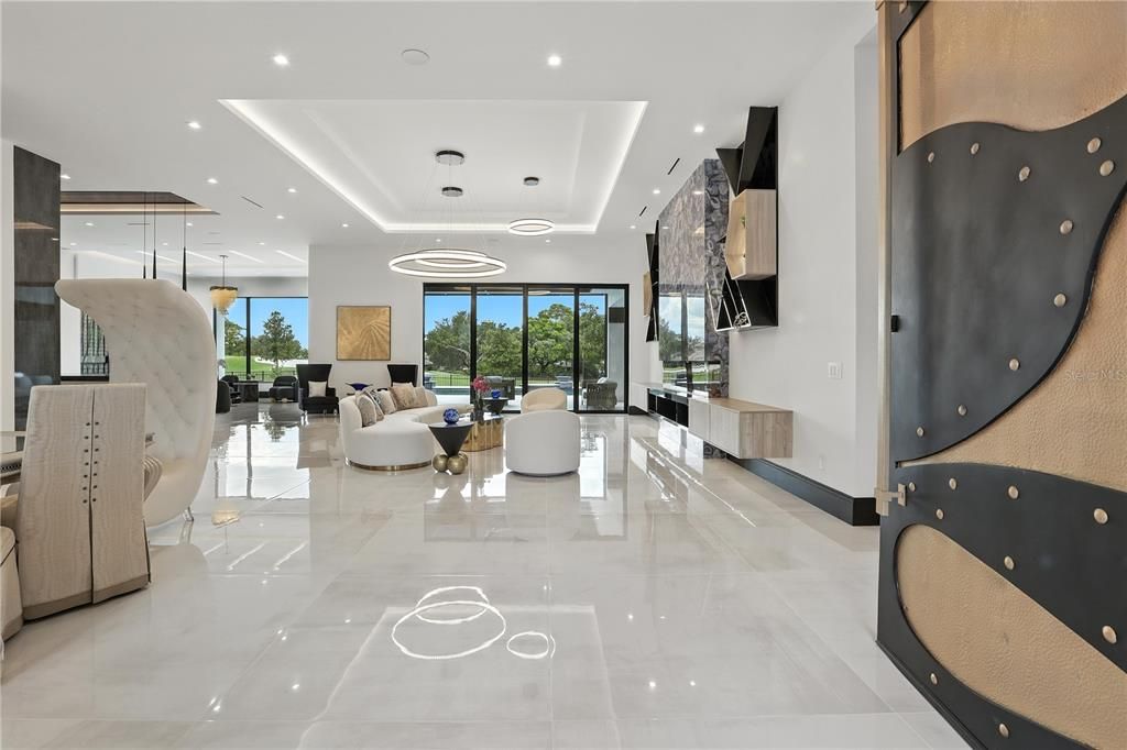 For Sale: $7,995,000 (5 beds, 6 baths, 6937 Square Feet)