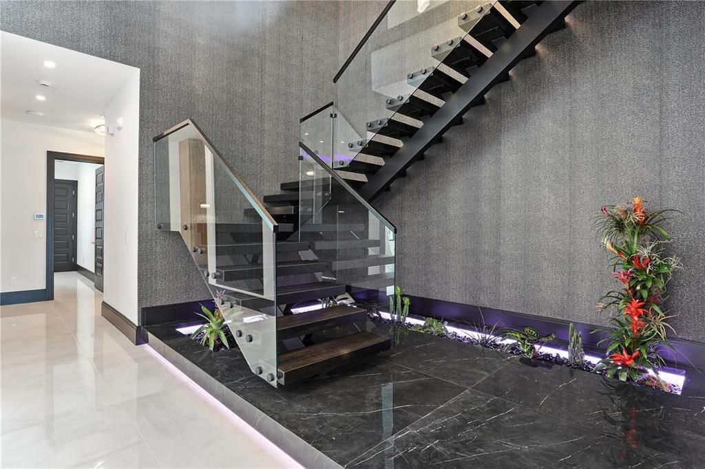 For Sale: $7,995,000 (5 beds, 6 baths, 6937 Square Feet)