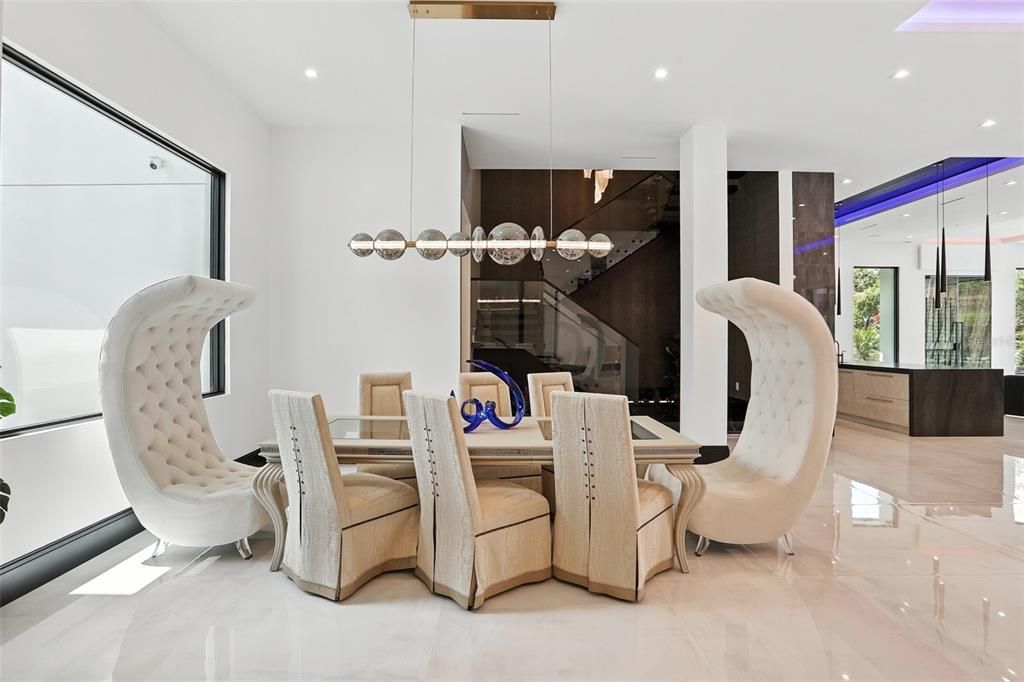 For Sale: $7,995,000 (5 beds, 6 baths, 6937 Square Feet)