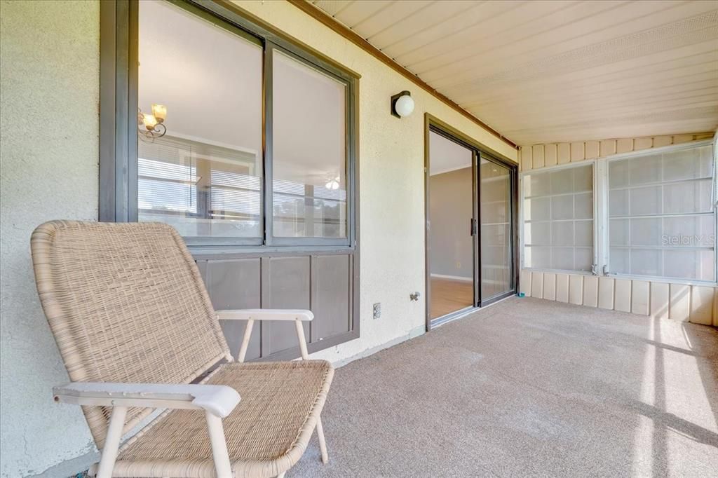 合同活跃: $79,000 (1 贝兹, 1 浴室, 822 平方英尺)