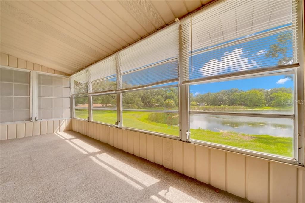 合同活跃: $79,000 (1 贝兹, 1 浴室, 822 平方英尺)