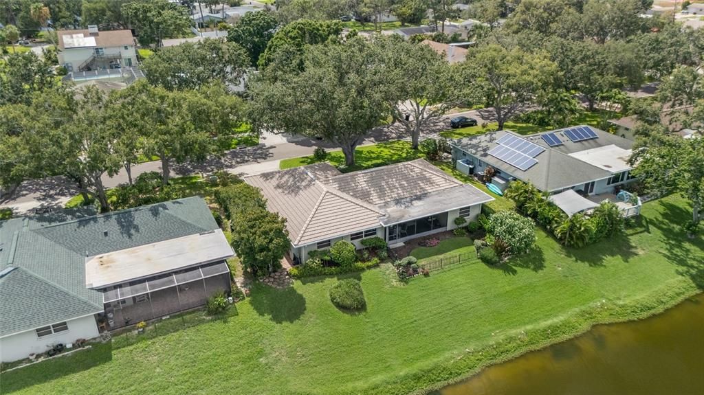 For Sale: $585,000 (2 beds, 2 baths, 1631 Square Feet)